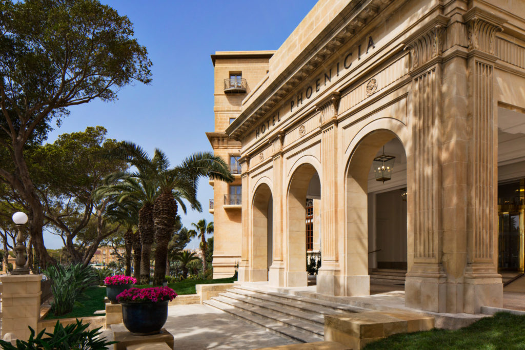 Facade_ThePhoenicia