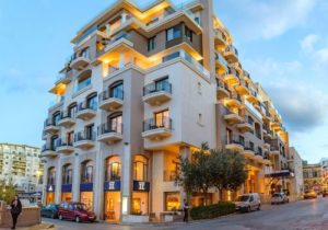 Maritim Antonine Hotel & Spa