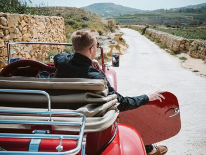 Malta a bordo di un’auto d’epoca: tutto il fascino dell’isola…su quattro ruote